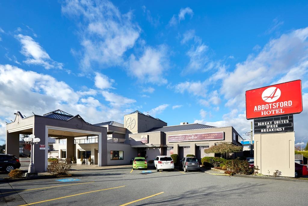 亚波次福温德姆华美达酒店 阿波斯福 外观 照片